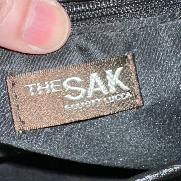 The Sak Elliott Lucca Elegant Black and Brown Leather Shoulder Bags - Picture 9 of 12